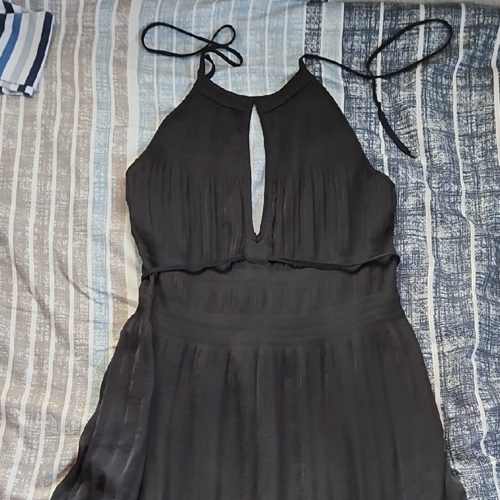 Diane Von Furstenberg Elegant Black Halter Dress